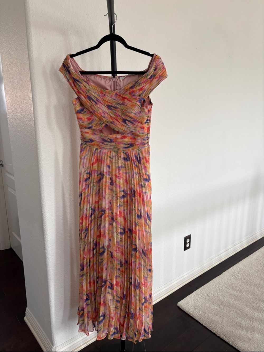 ASTR Lenora Dress NWT Size S - Picture 4 of 10